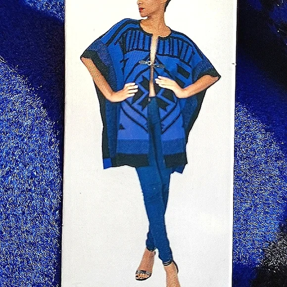 BCBGMaxAzria Geometric Sweater Cape Shawl Vest Wrap Ruana Poncho Cardigan NWT - Picture 12 of 12